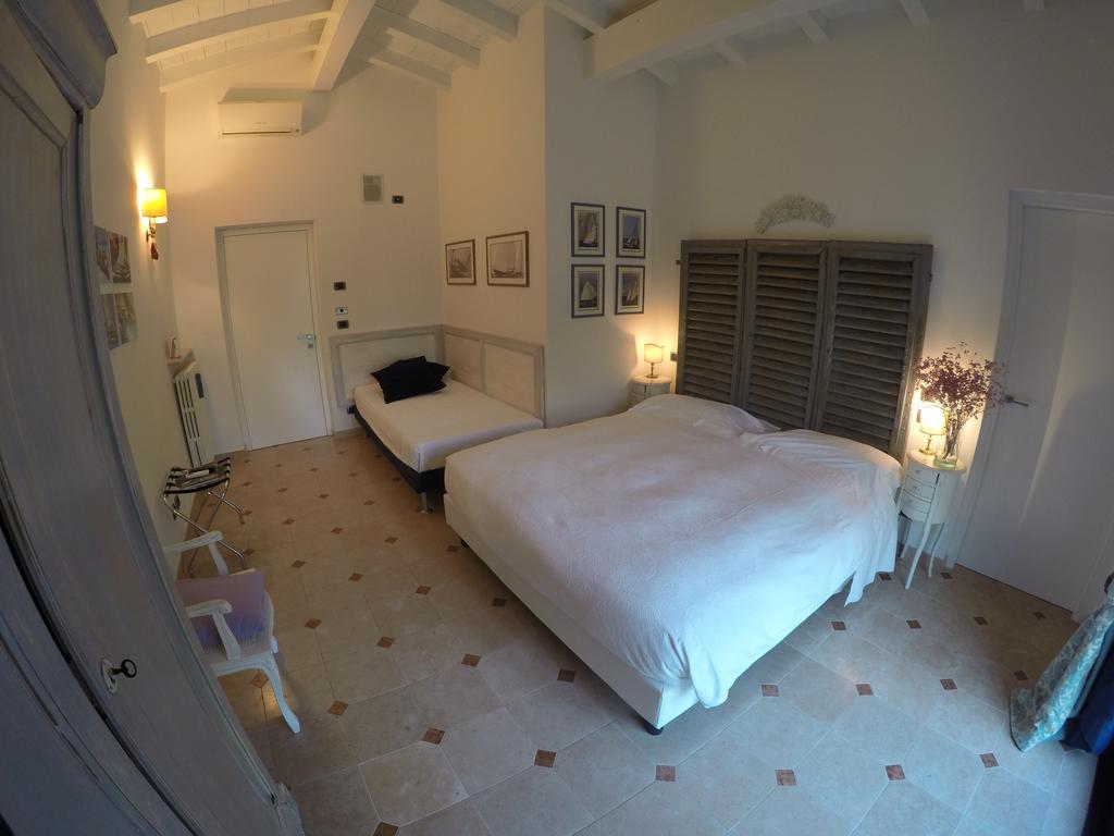 Bed and Breakfast Garda & Golf Caprino Veronese Pokoj fotografie
