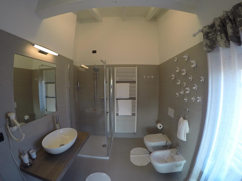 Bed and Breakfast Garda & Golf Caprino Veronese Pokoj fotografie